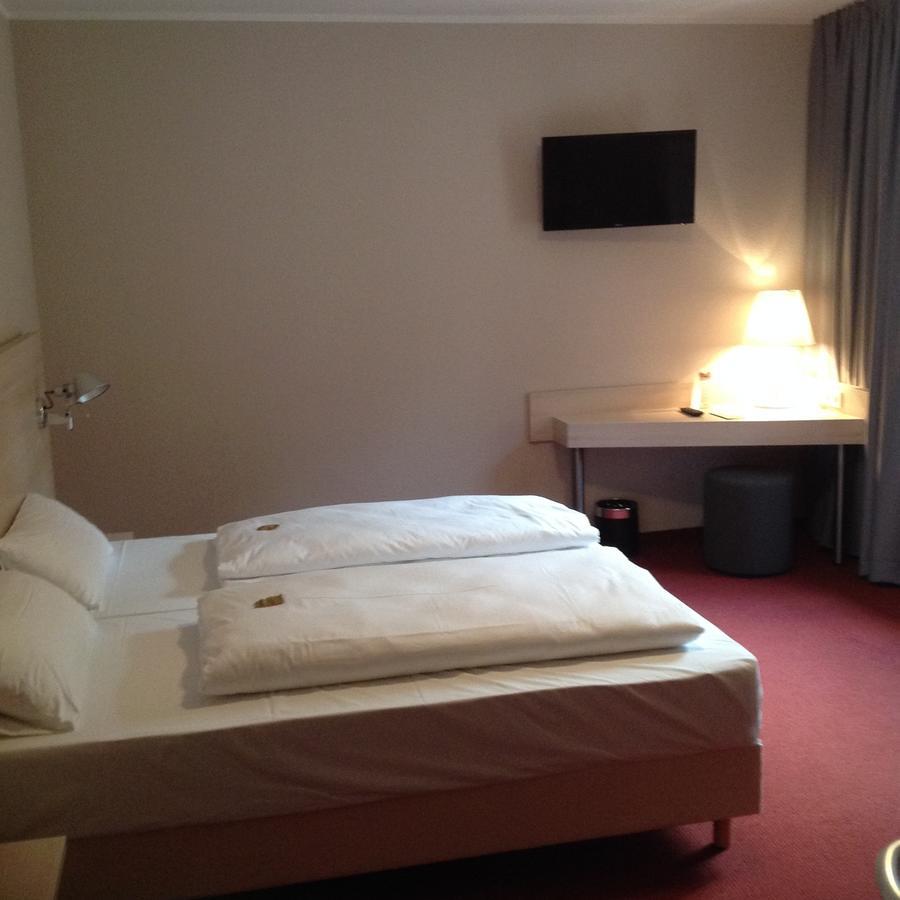 Rasthof & Motel Hermsdorfer Kreuz Dış mekan fotoğraf